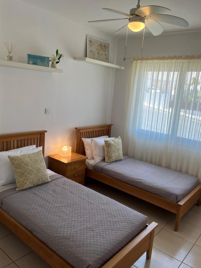 Beautiful 2 Bed Apartment In Peyia Valley, Paphos Esterno foto
