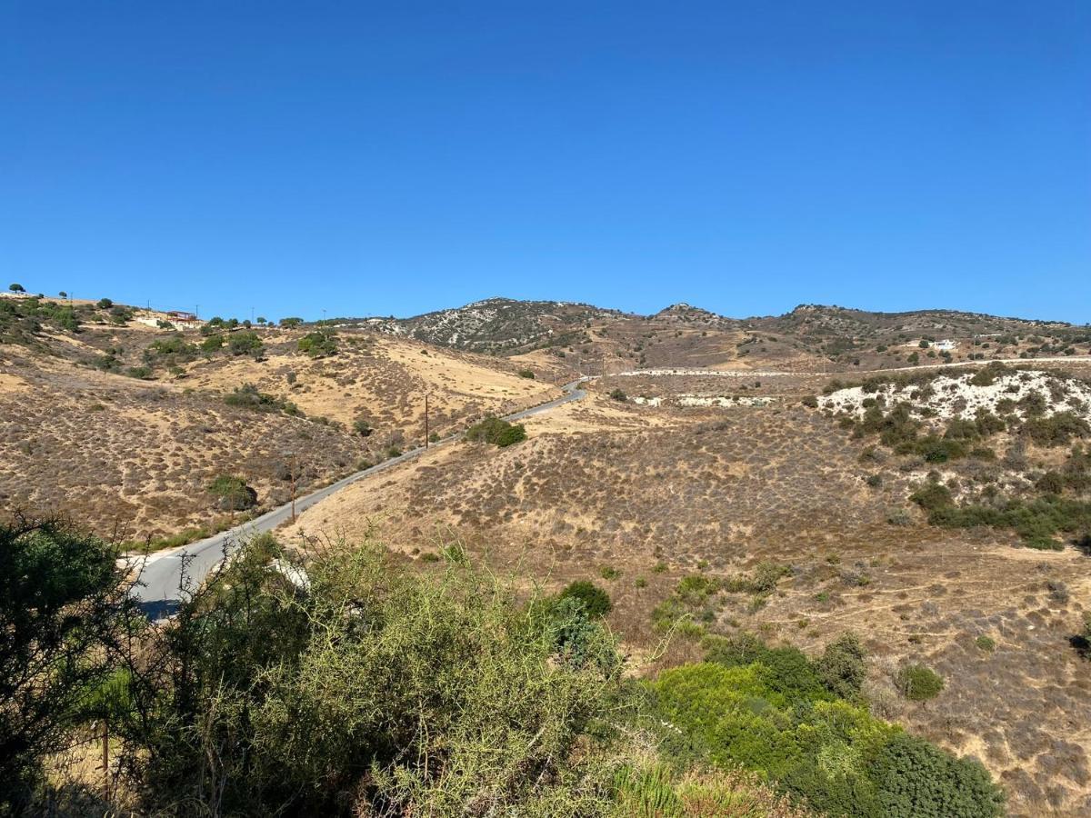 Beautiful 2 Bed Apartment In Peyia Valley, Paphos Esterno foto