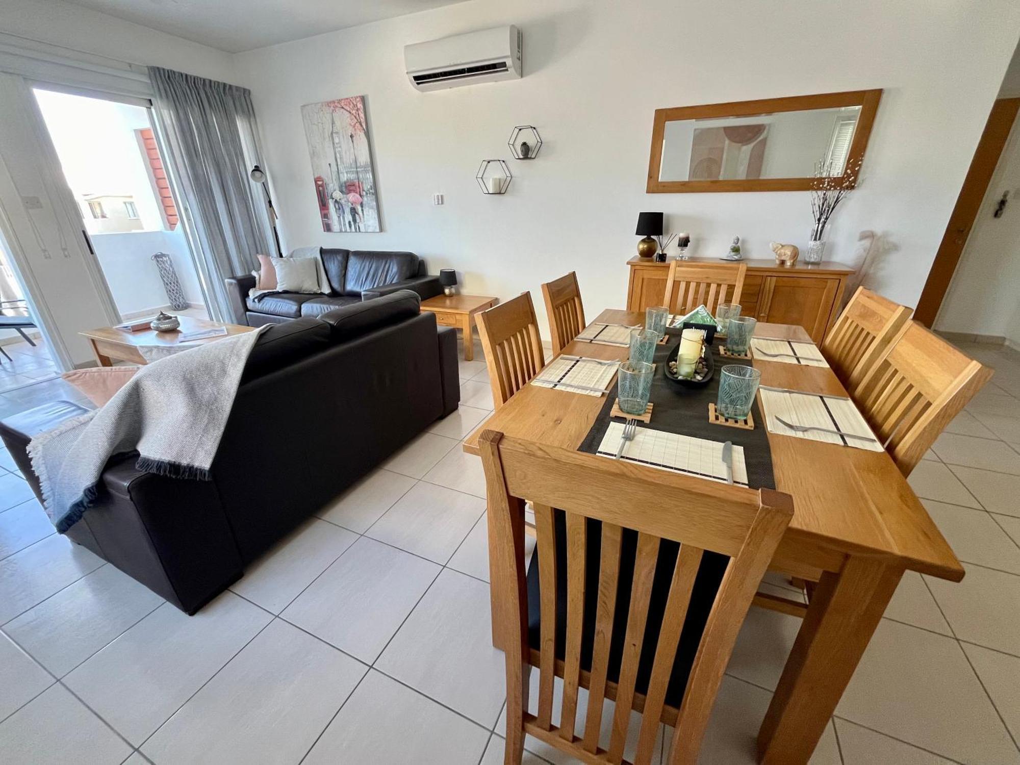 Beautiful 2 Bed Apartment In Peyia Valley, Paphos Esterno foto
